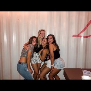 Meet your Posher, Marie